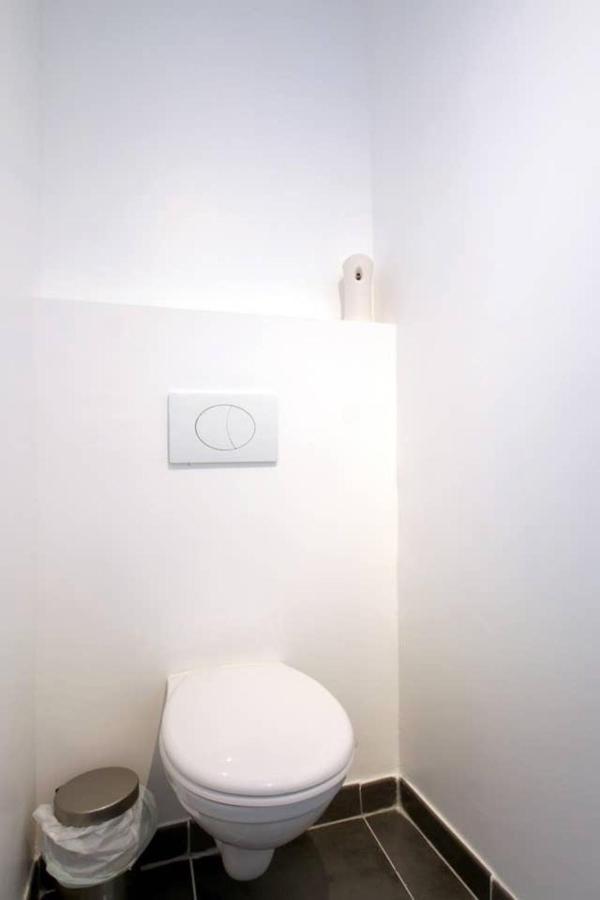 Les Gites De Laure - L'Or Vert, Appartement Avec Vue Sur Le Chateau, Parking Prive, Climatisation, Netflix, A 160 M De La Cite Medievale Carcassonne Exterior foto